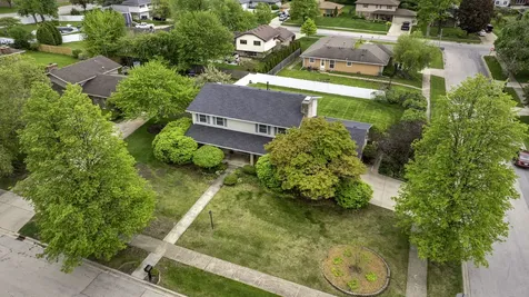3212 Burr Oaks Drive Joliet IL 60431