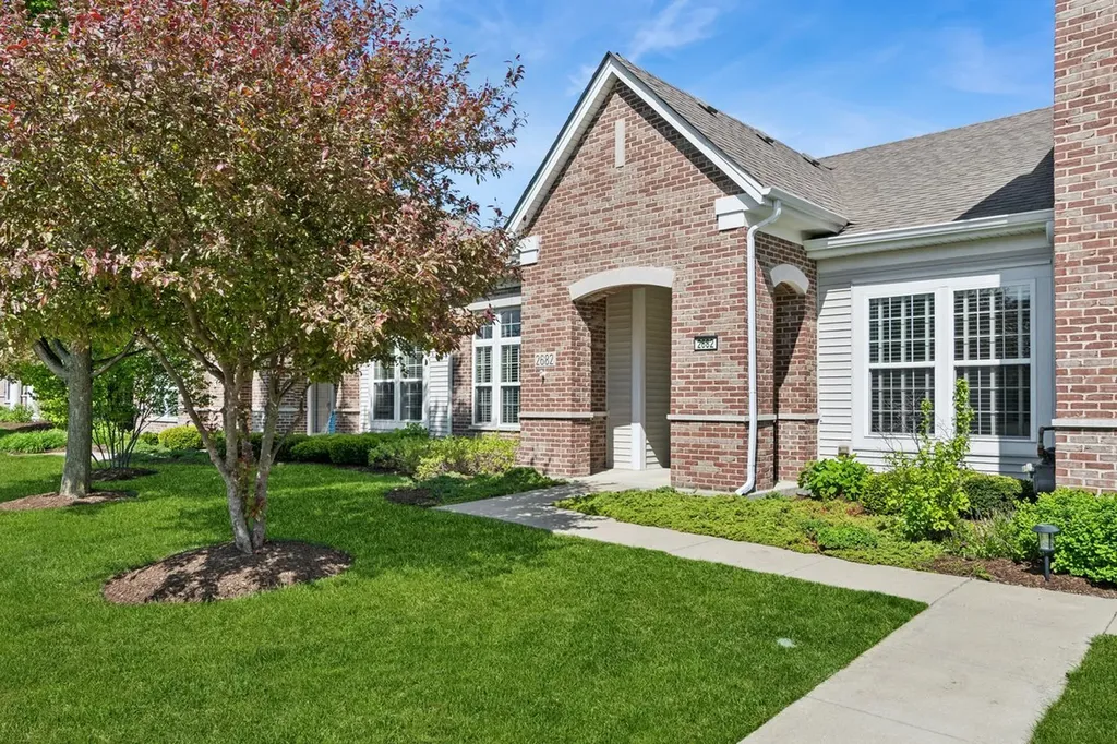 2682 Avondale Circle Naperville IL 60564