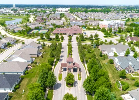 2682 Avondale Circle Naperville IL 60564