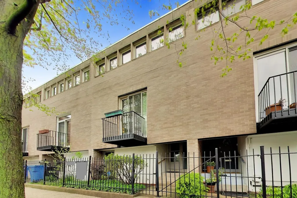 1456 East Park Place Chicago IL 60637