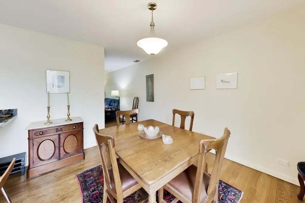 1456 East Park Place Chicago IL 60637