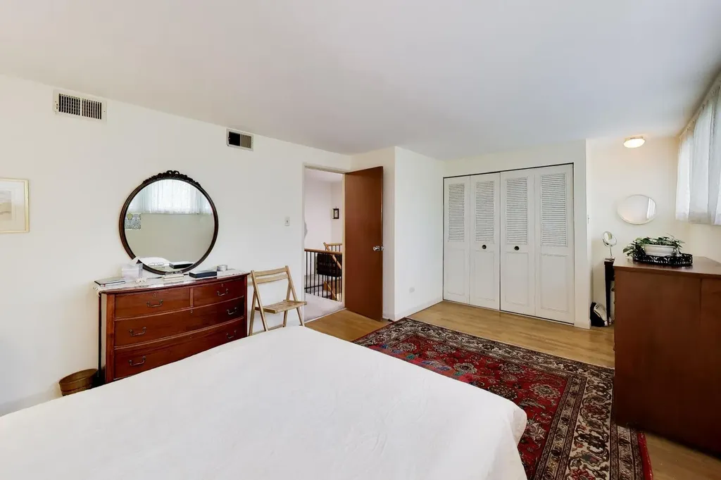1456 East Park Place Chicago IL 60637