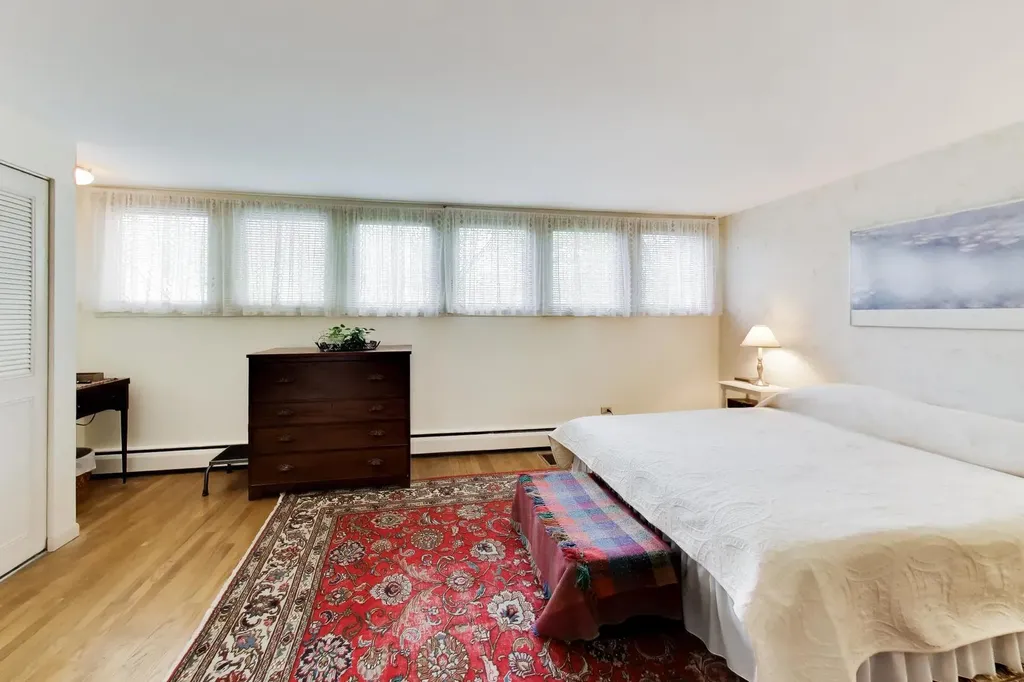 1456 East Park Place Chicago IL 60637