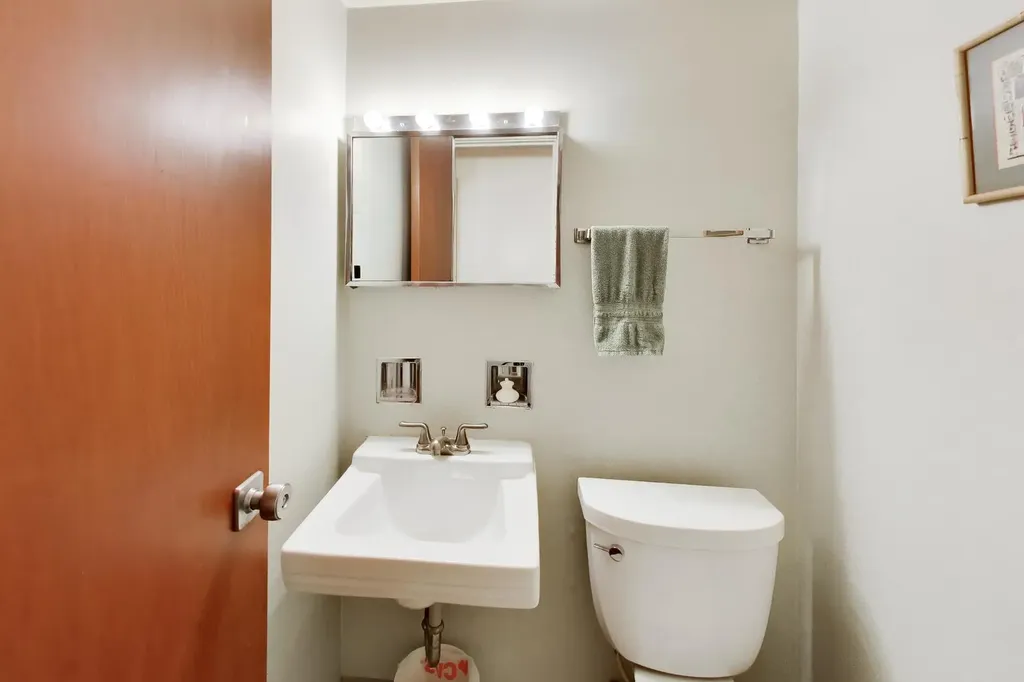 1456 East Park Place Chicago IL 60637