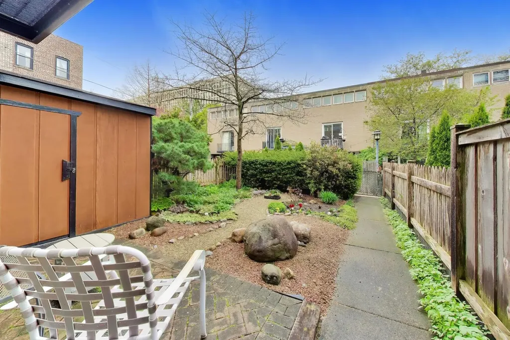 1456 East Park Place Chicago IL 60637