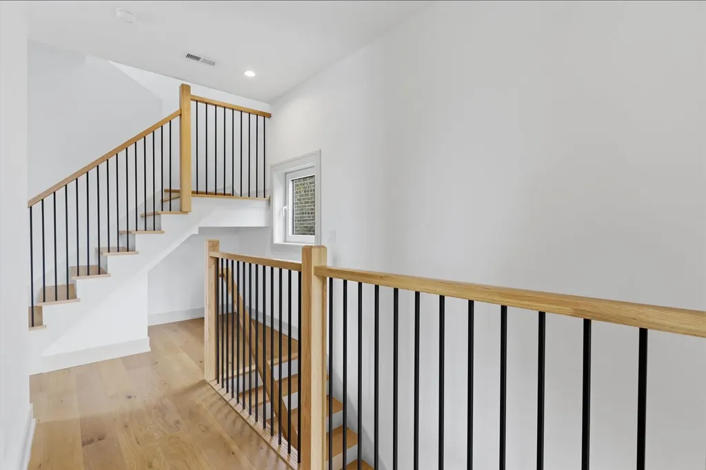 6414 North Francisco Avenue Chicago IL 60645