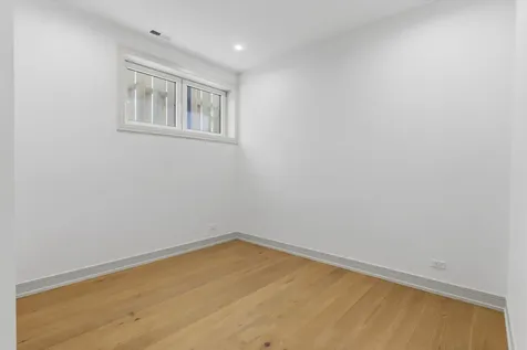 6414 North Francisco Avenue Chicago IL 60645