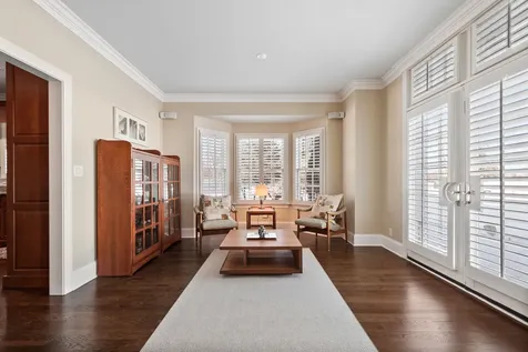 563 Greenway Drive Lake Forest IL 60045