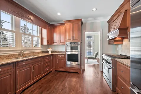 563 Greenway Drive Lake Forest IL 60045