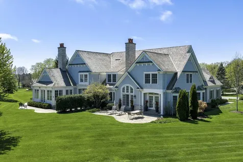 563 Greenway Drive Lake Forest IL 60045