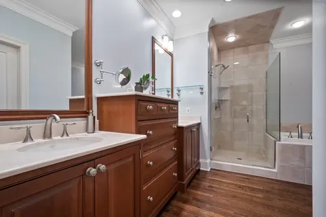 563 Greenway Drive Lake Forest IL 60045
