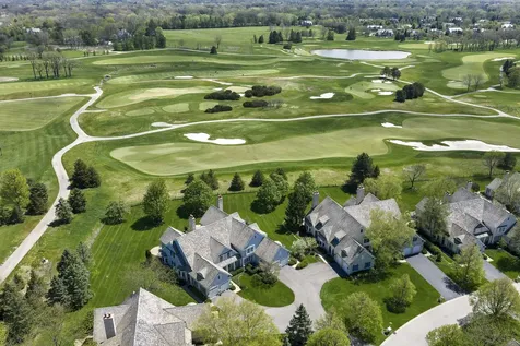 563 Greenway Drive Lake Forest IL 60045