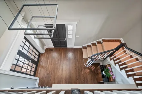 563 Greenway Drive Lake Forest IL 60045