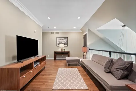 563 Greenway Drive Lake Forest IL 60045