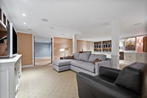 563 Greenway Drive Lake Forest IL 60045