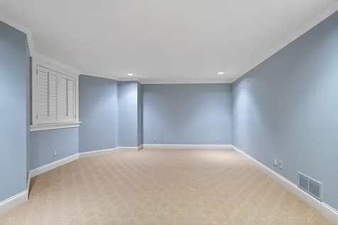 563 Greenway Drive Lake Forest IL 60045