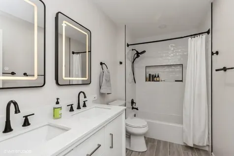 1712 Juliet Lane Libertyville IL 60048
