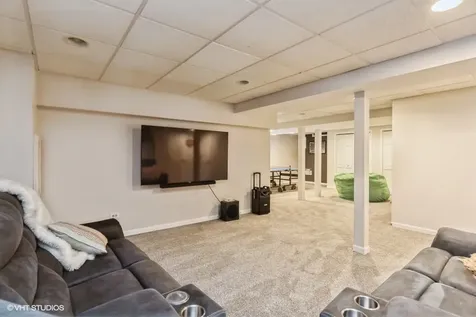 1712 Juliet Lane Libertyville IL 60048