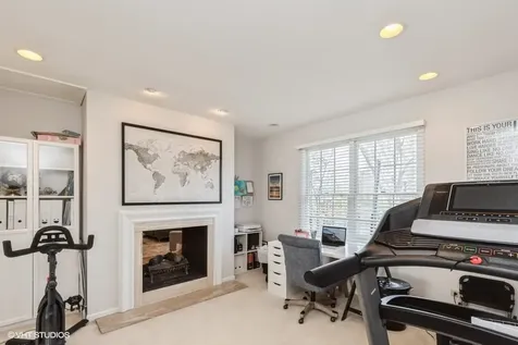 1712 Juliet Lane Libertyville IL 60048
