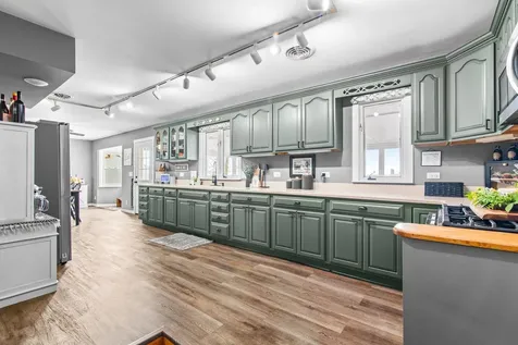 4698 East 17th. Road Leland IL 60531