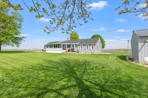 4698 East 17th. Road Leland IL 60531