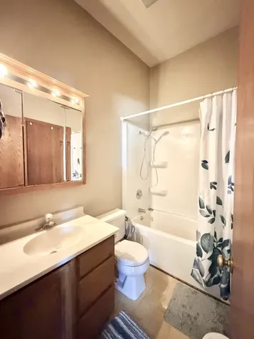 1848 Kerrybrook Court Sycamore IL 60178