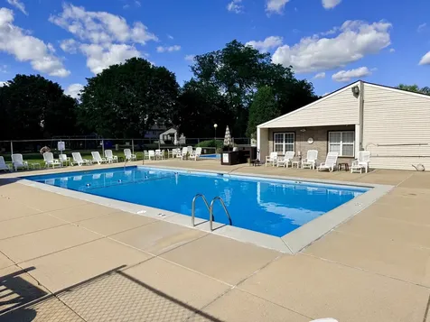 1848 Kerrybrook Court Sycamore IL 60178