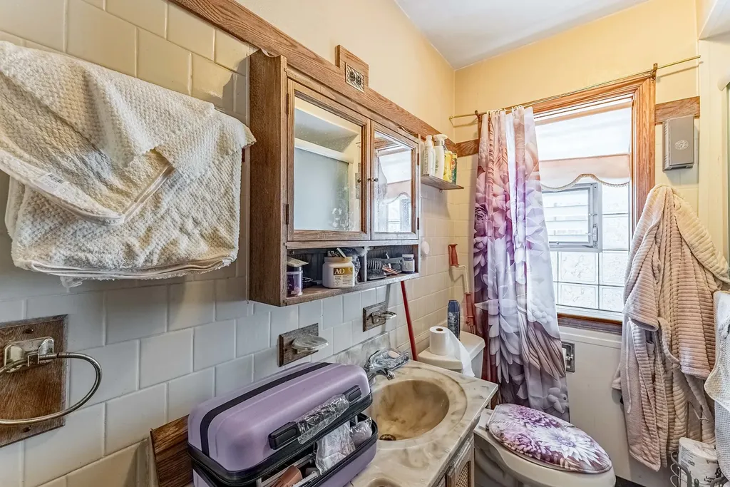 4131 North Austin Avenue Chicago IL 60634