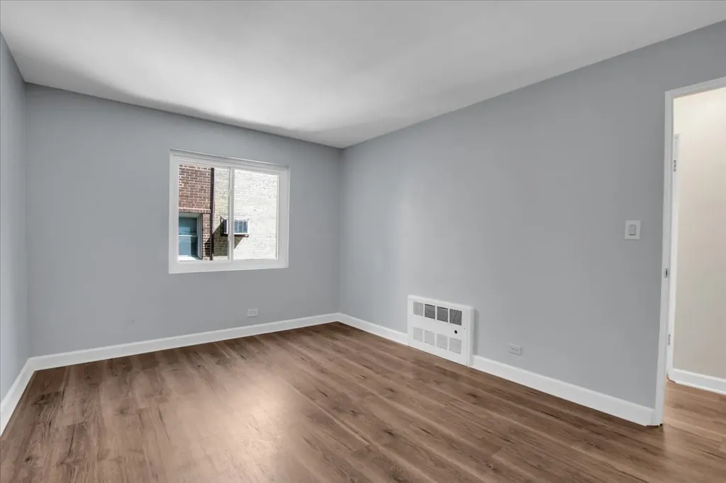 7351 North Ridge Boulevard Chicago IL 60645