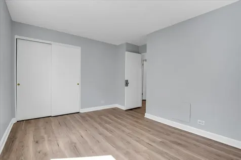 7351 North Ridge Boulevard Chicago IL 60645