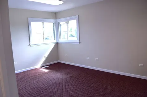 173 Thomas Court Wauconda IL 60084