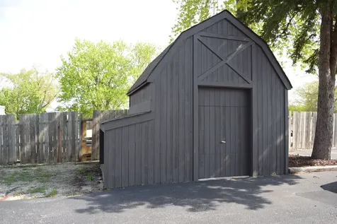 173 Thomas Court Wauconda IL 60084