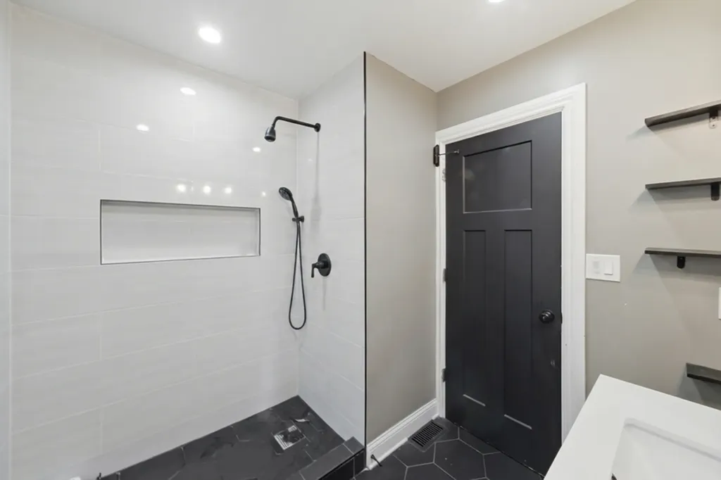 5422 South Oak Park Avenue Chicago IL 60638