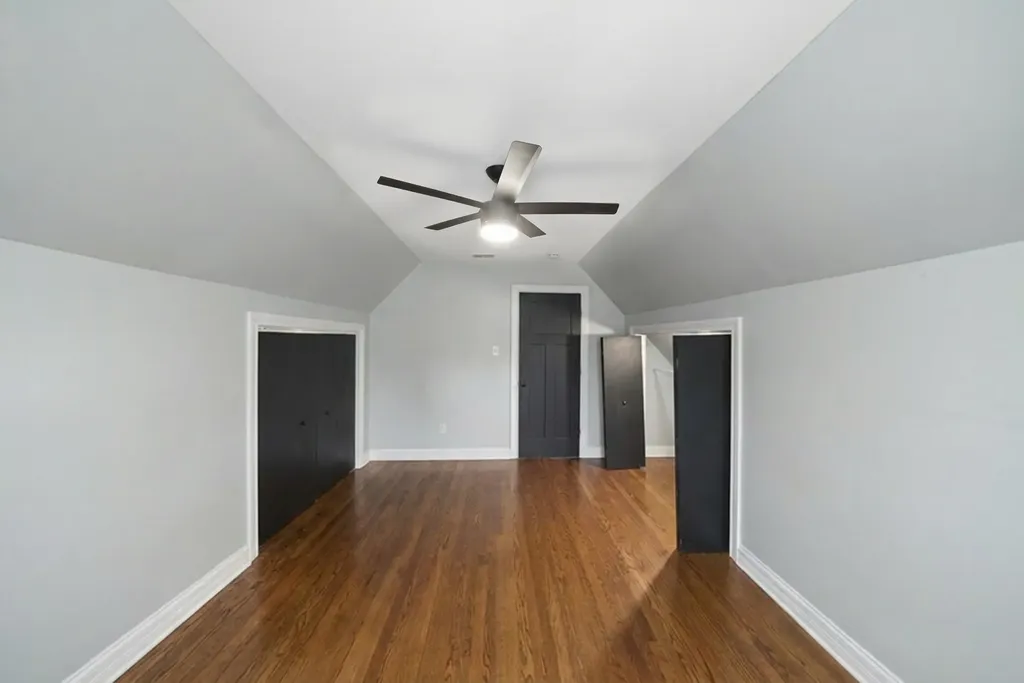 5422 South Oak Park Avenue Chicago IL 60638