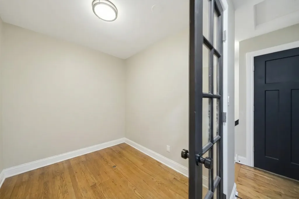 5422 South Oak Park Avenue Chicago IL 60638