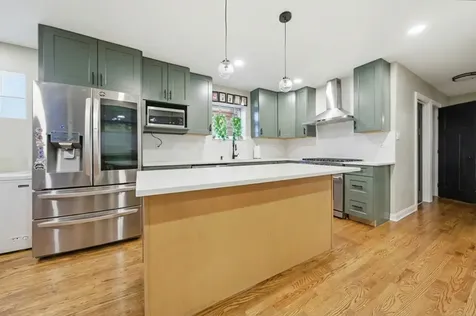 5422 South Oak Park Avenue Chicago IL 60638
