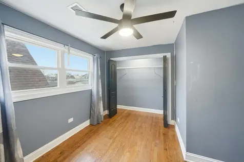 5422 South Oak Park Avenue Chicago IL 60638