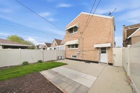 5422 South Oak Park Avenue Chicago IL 60638