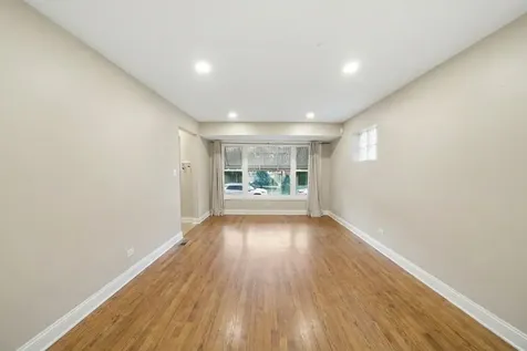 5422 South Oak Park Avenue Chicago IL 60638