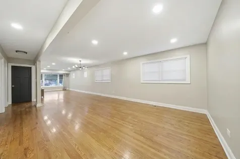 5422 South Oak Park Avenue Chicago IL 60638