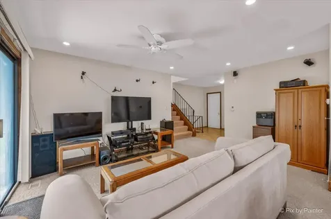 20 Wedgewood Drive South Elgin IL 60177