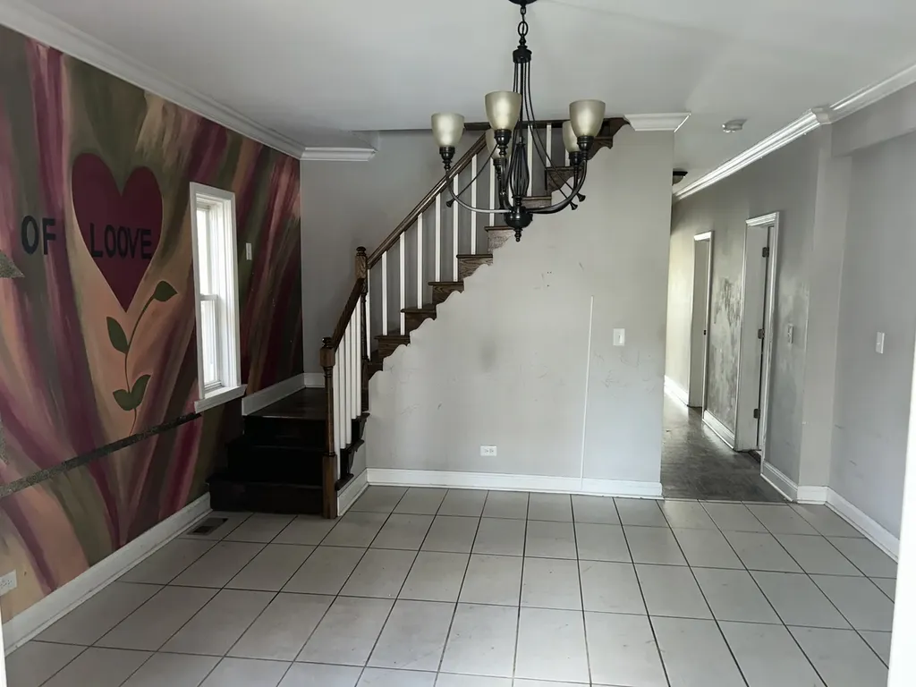 7221 South Bennett Avenue Chicago IL 60649