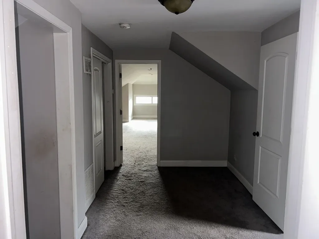 7221 South Bennett Avenue Chicago IL 60649