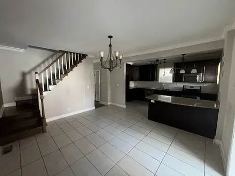 7221 South Bennett Avenue Chicago IL 60649