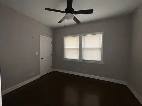 7221 South Bennett Avenue Chicago IL 60649