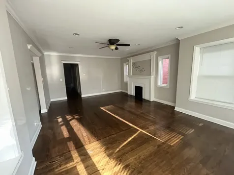7221 South Bennett Avenue Chicago IL 60649