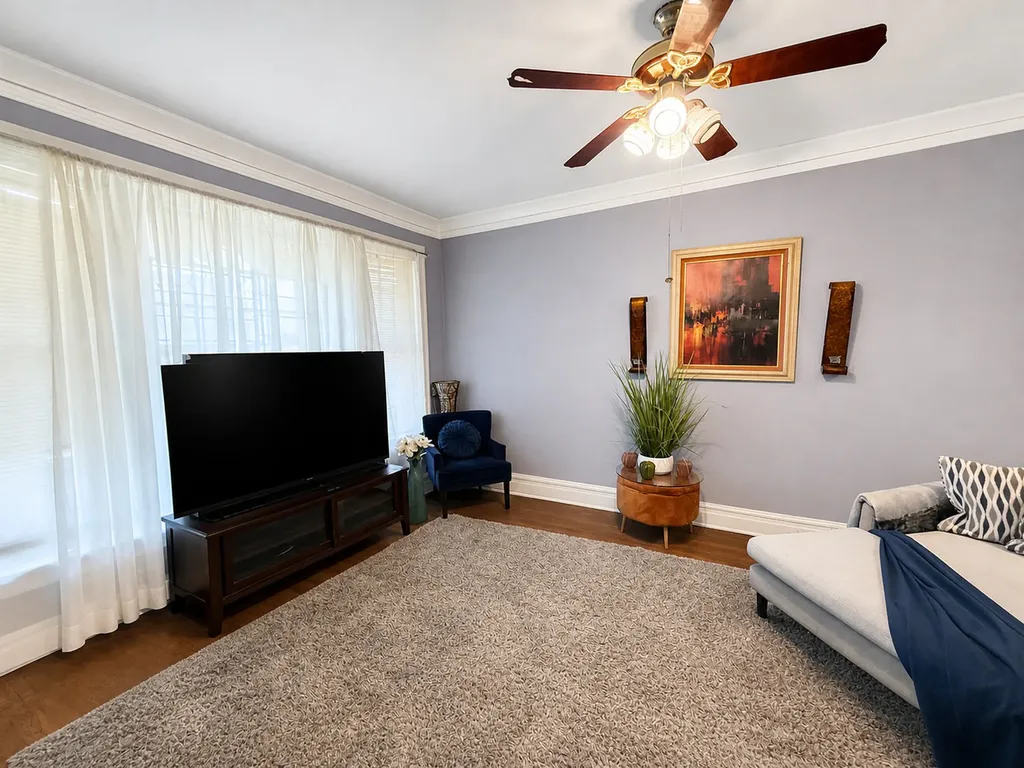 6641 South University Avenue Chicago IL 60637