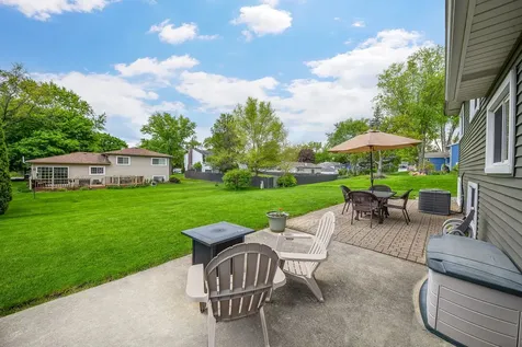 1174 Kent Court Wheaton IL 60189
