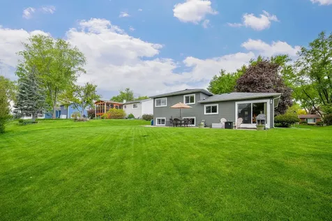 1174 Kent Court Wheaton IL 60189