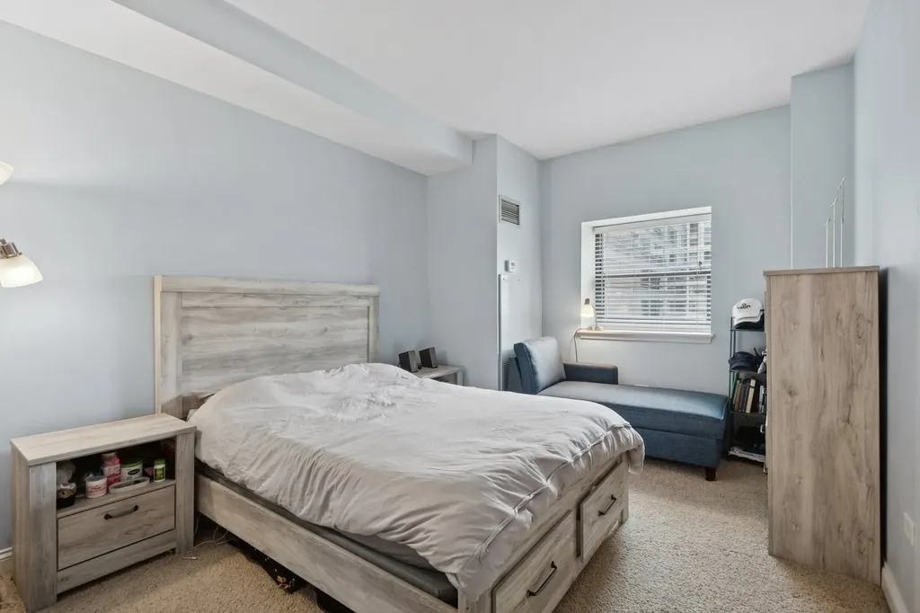 8 West Monroe Street Chicago IL 60603